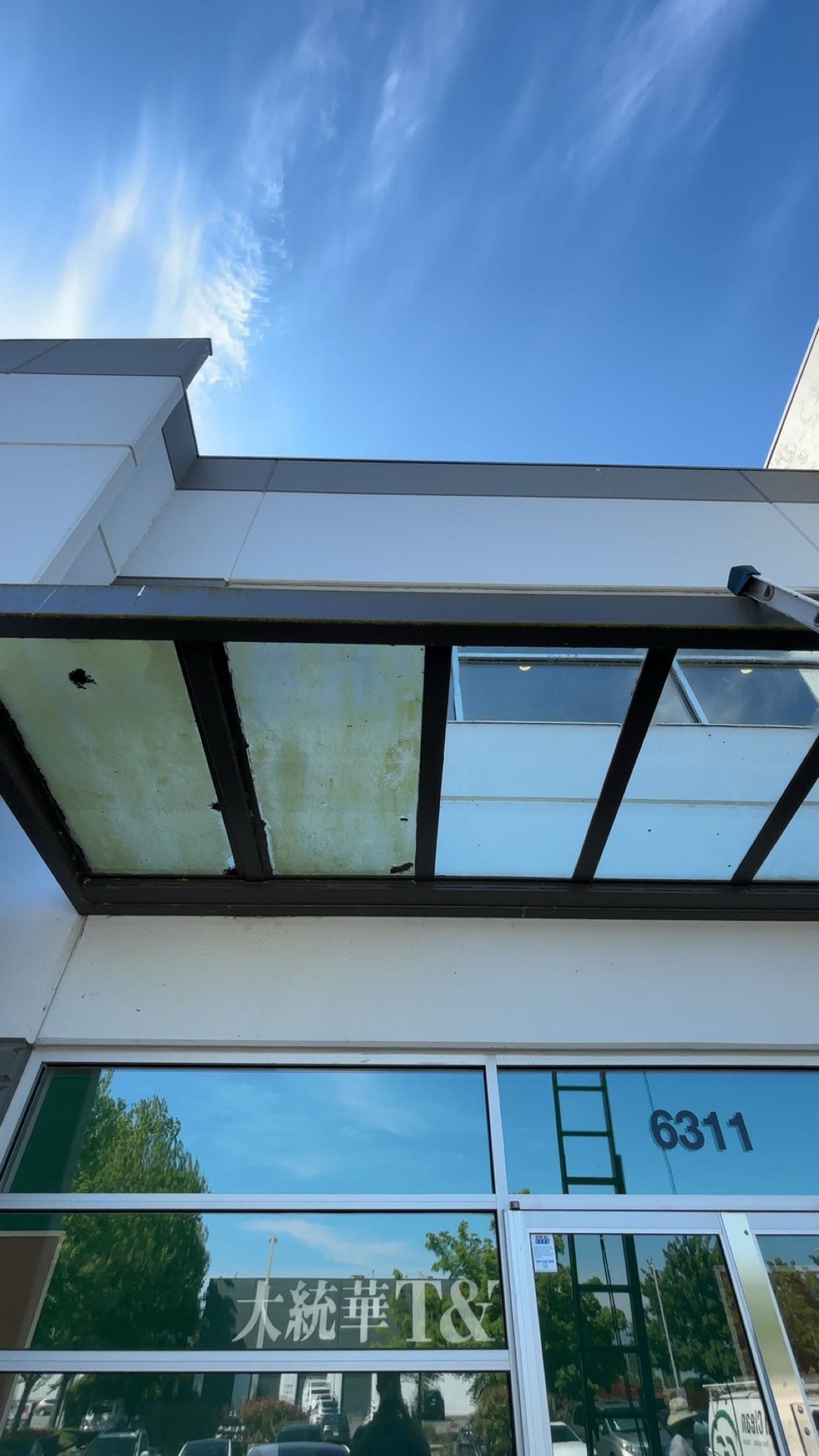 Before and after window cleaning Vancouver BC