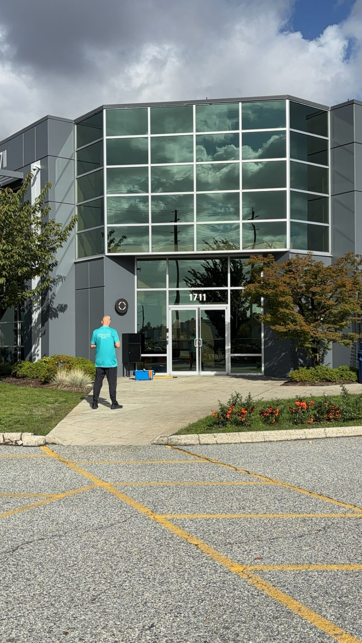 Commercial window cleaning for storefront in Lower Mainland